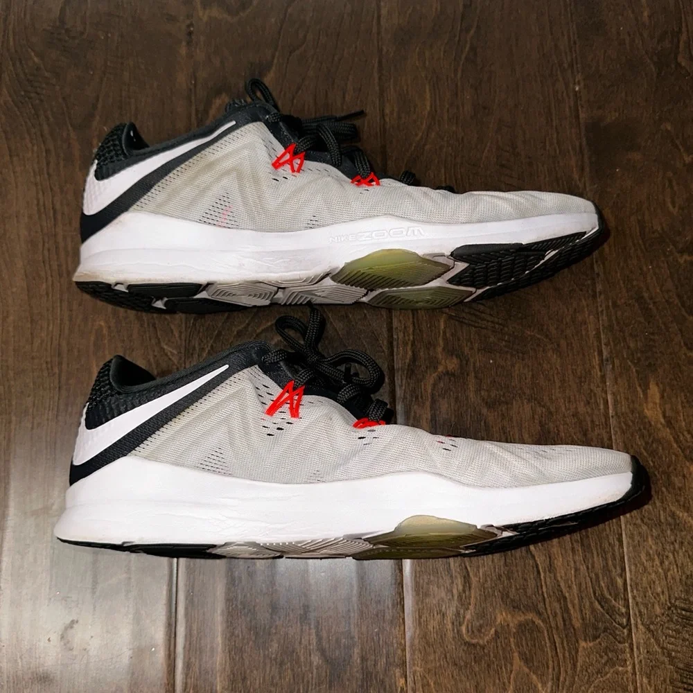 Nike Zoom Condition TR Cross Training Sneaker White Black Gym Shoe Size 11